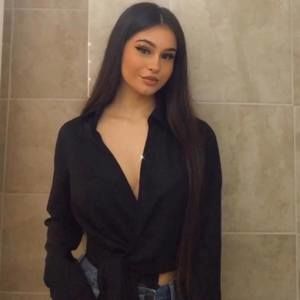 Meet your Posher, Janelle